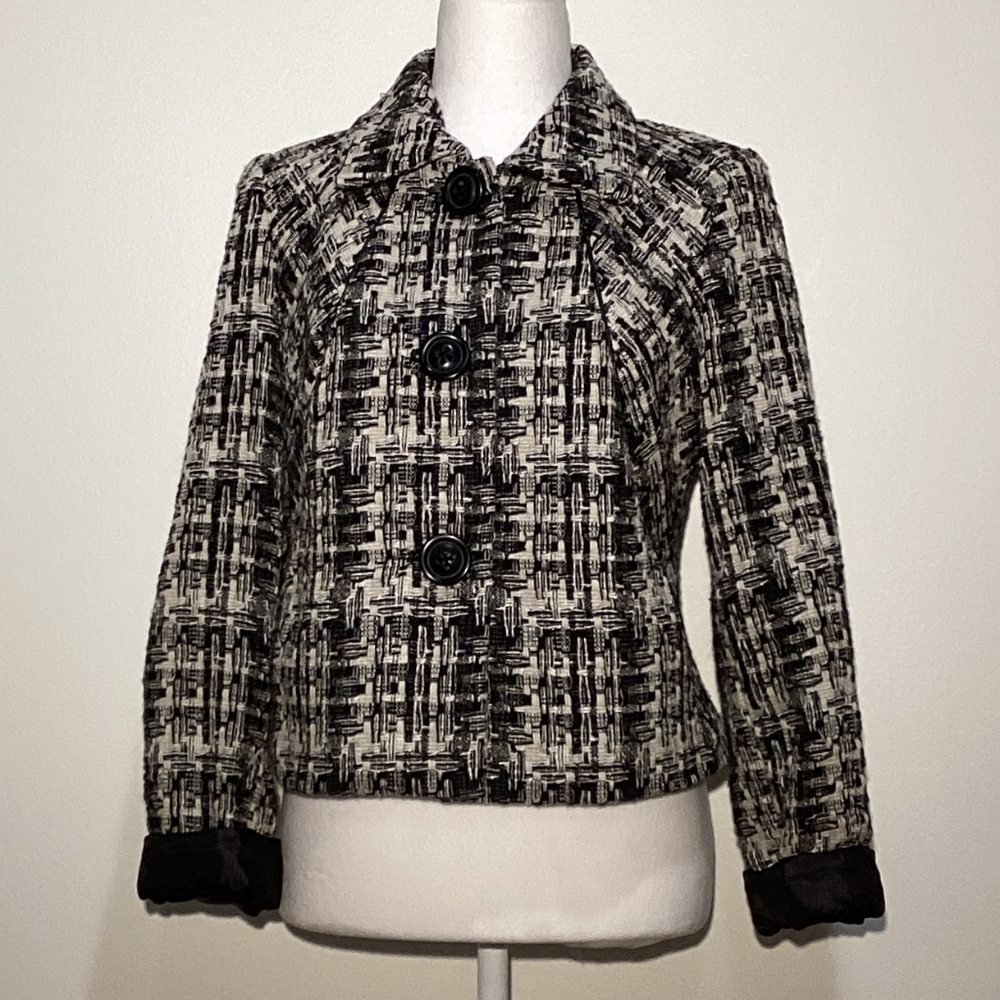 CAbi Women's Black and Ivory Blazer